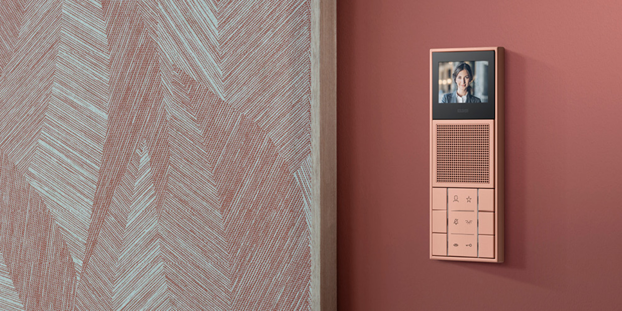 JUNG Türkommunikation bei Martin Oberbauer in Tegernsee